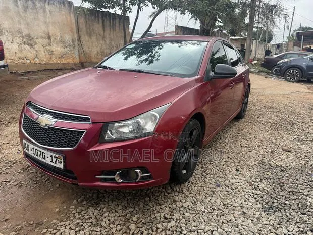Chevrolet Cruze 2012 Red · Photo 1