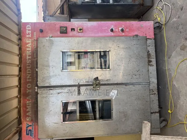 Industrial Oven · Photo 1