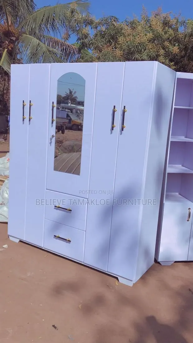 Neat Wardrobes Available · Photo 1