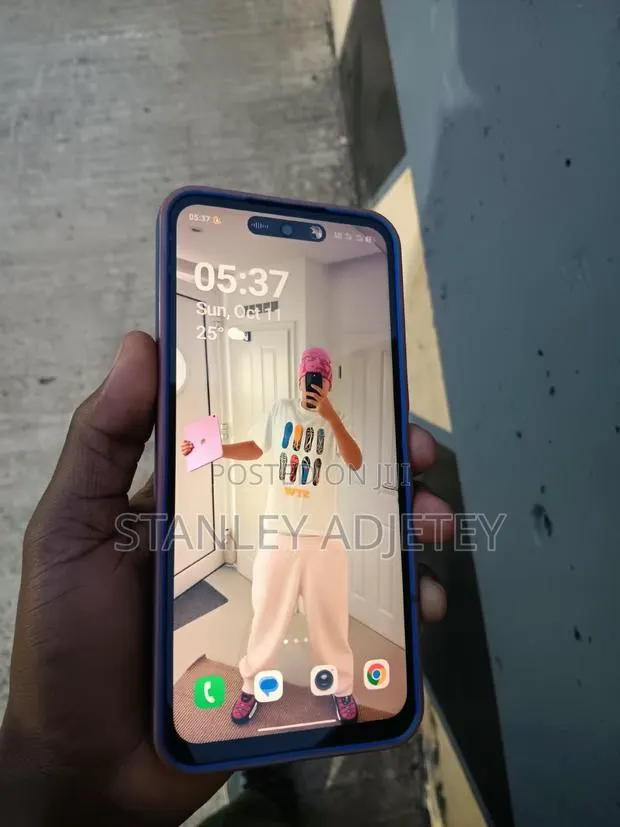 Tecno Spark 40 128 GB Black · Photo 1