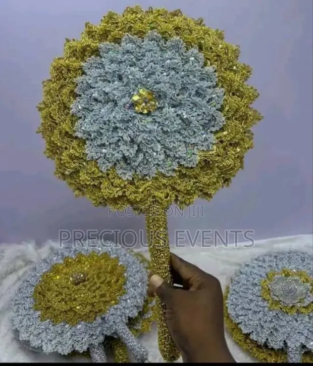 Bridal Fans · Photo 1