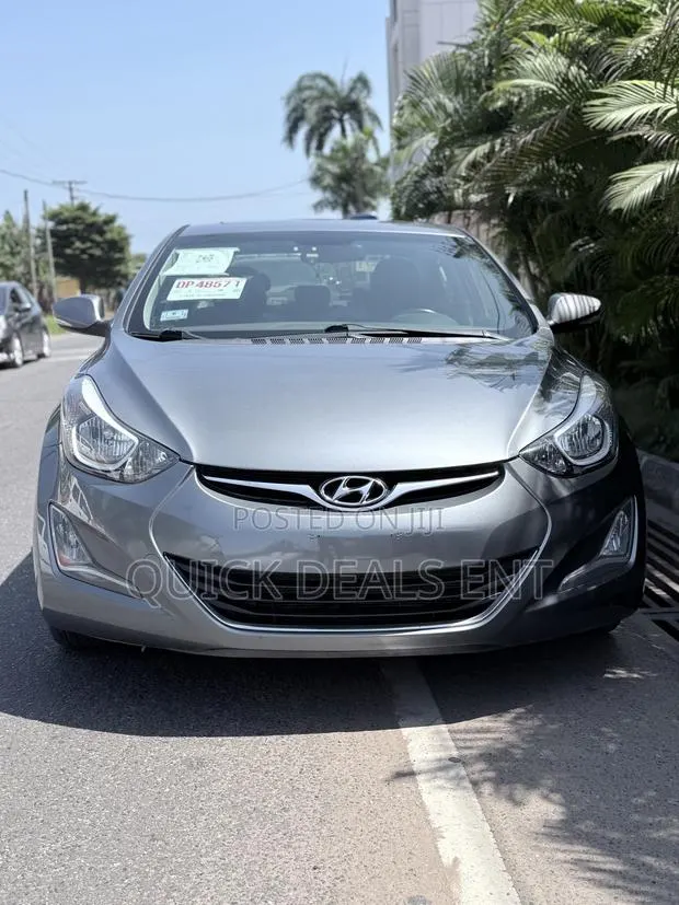 Hyundai Elantra Limited Sedan FWD (1.8L 4cyl 6A) 2016 Gray