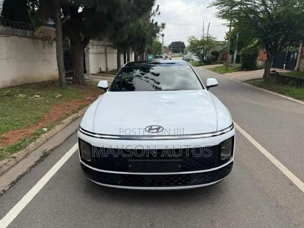 Hyundai Grandeur 2025 White · Photo 1