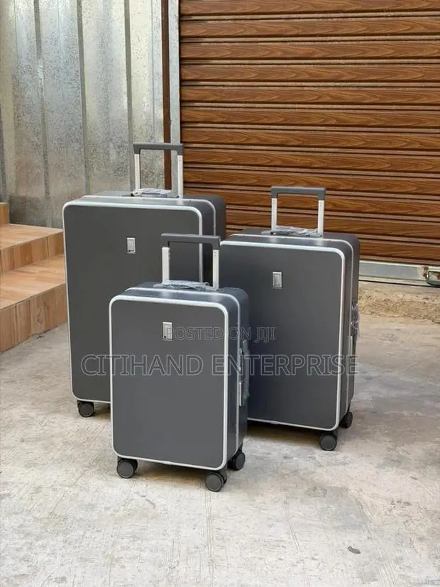 Strong Suitcase,Luggage Bag - Travelling in Class