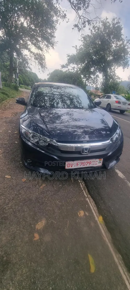 Honda Civic 2018 Gray · Photo 1