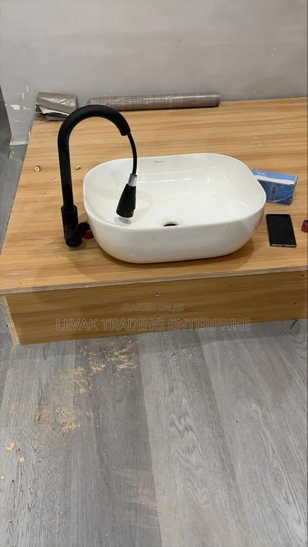 Pedicure Basin /Salon Sink · Photo 1