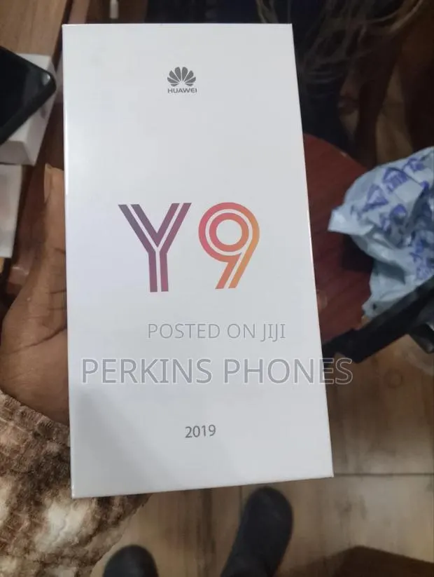 New Huawei Y9 2019 128 GB Black · Photo 1