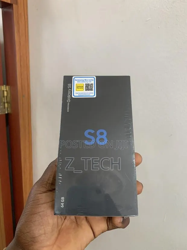 New Samsung Galaxy S8 64 GB Black · Photo 1