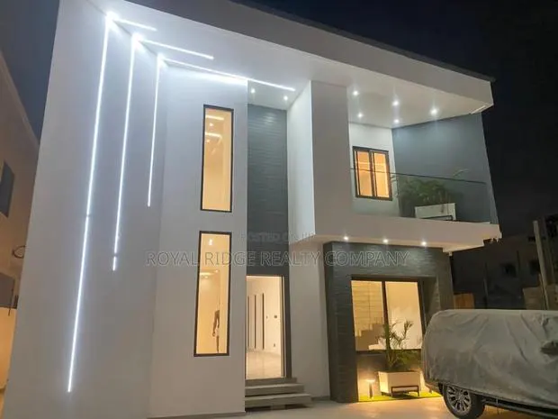 4bdrm Townhouse/Terrace in Agringanor School, Accra Metropolitan · Photo 1