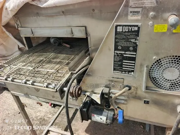 Doyen Conveyor Pizza Oven · Photo 1