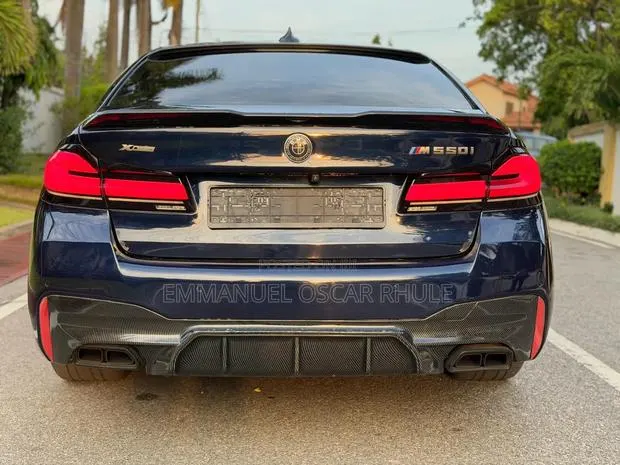 BMW 550i 2022 · Photo 1