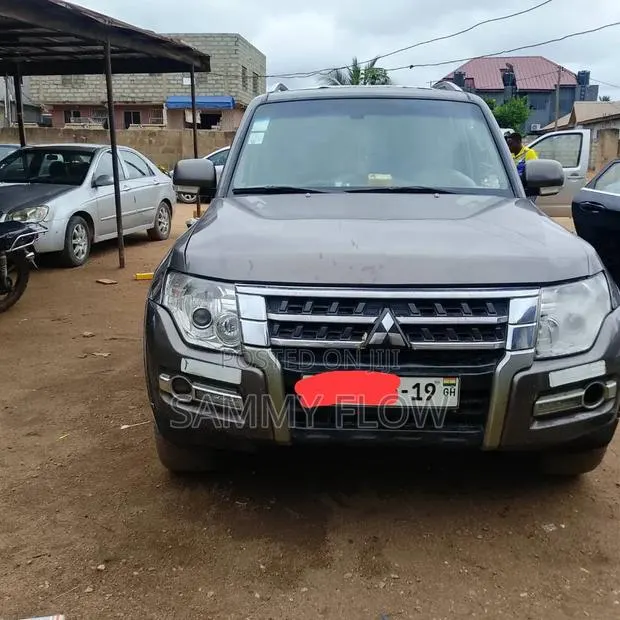 Mitsubishi Pajero 2008 Gray · Photo 1