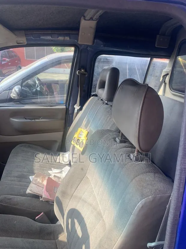 Mitsubishi L300 2002 Blue · Photo 4