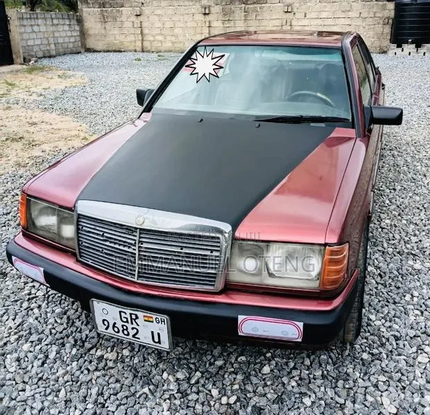 Mercedes-Benz 190E 2001 · Photo 1