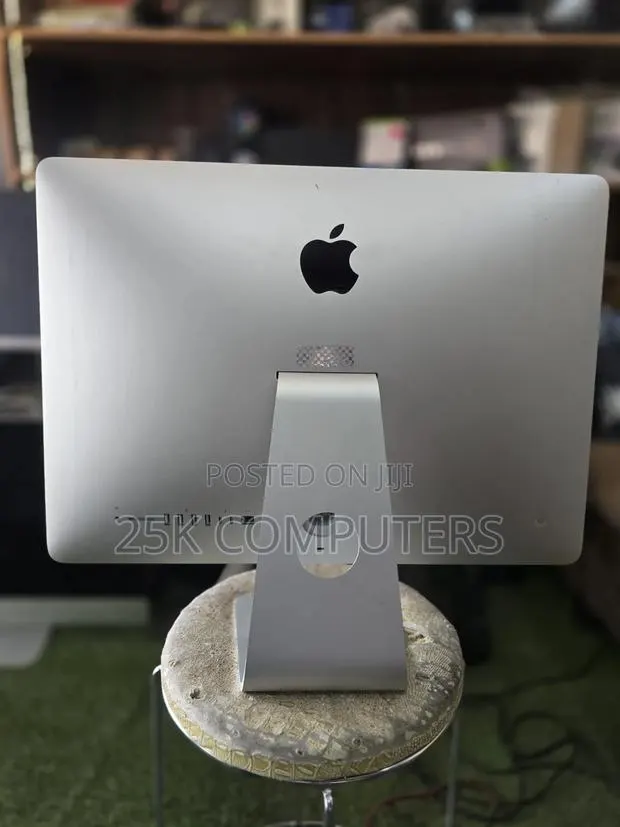 Desktop Computer Apple iMac 8GB Intel Core i5 SSD 256GB · Photo 1