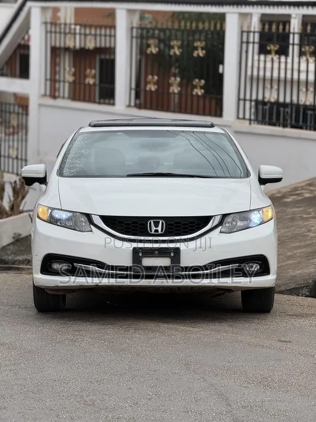 Honda Civic 2015 White · Photo 1