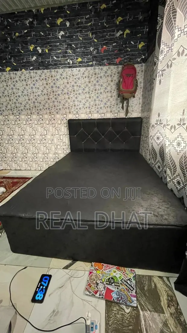 Complete Built in Mattress · Photo 1
