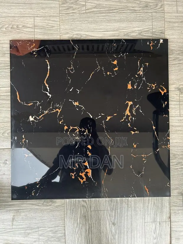 60x60 Floor Tile Polished · Photo 2