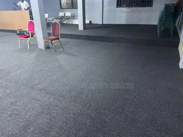 Heavy and Quality Dark Gray or Black Ash Woolen Carpets · Photo 1