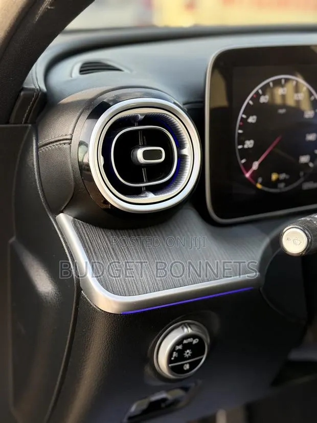 Mercedes-Benz C300 2023 Black · Photo 1