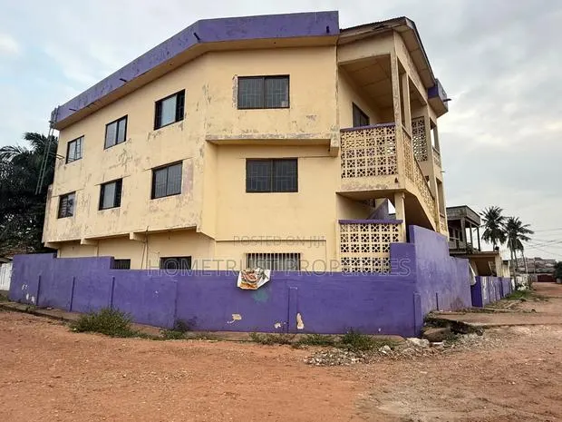 15 Classroom Block for Sale at Kwashieman · Photo 1