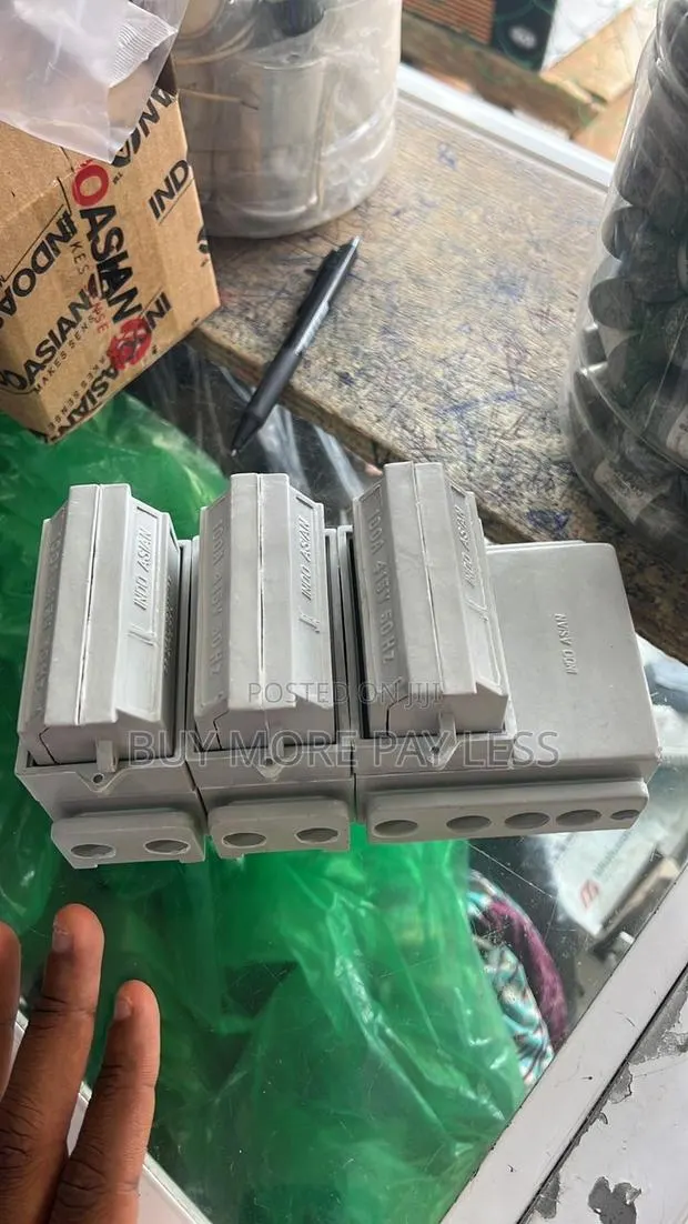 100a 3 Phase Cutout · Photo 1