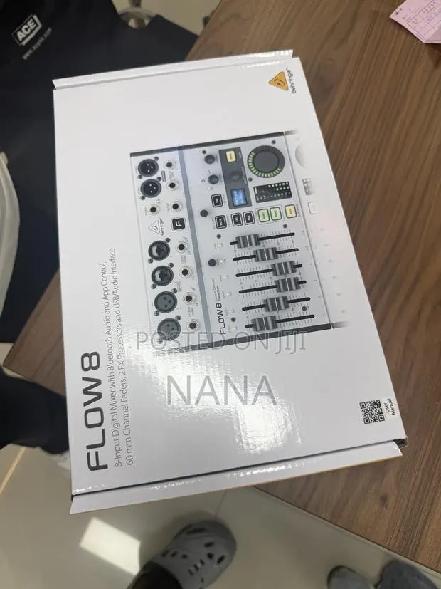 Behringer FLOW8 · Photo 1