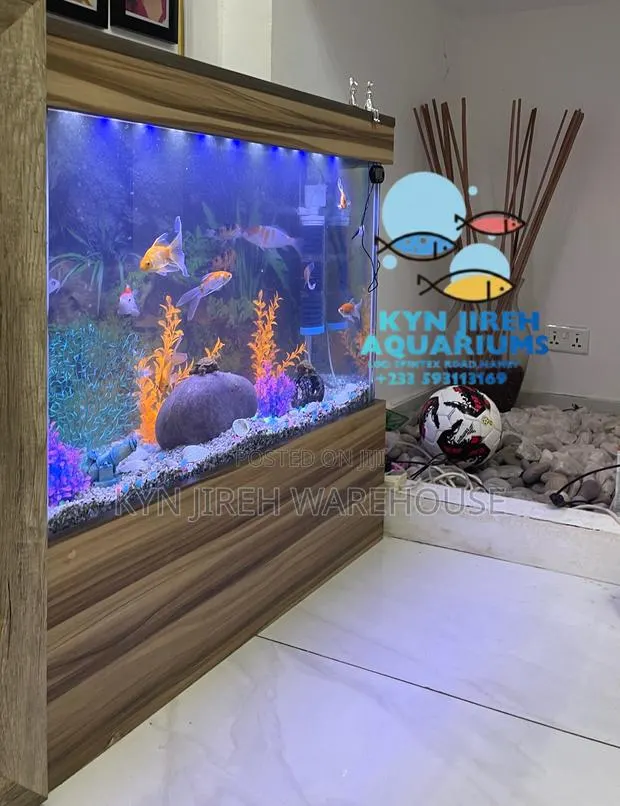 Turkish Aquarium With 15 Live Fishes · Photo 1