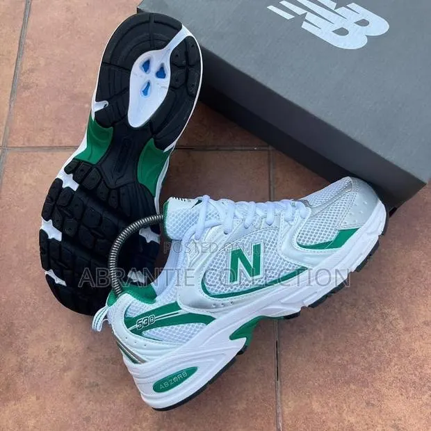 New Balance 530 White/Green · Photo 1