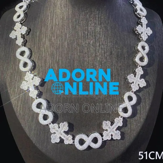 Iced Out Necklace · Photo 1