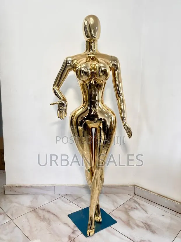 Glossy Gold Female Full Body Mannequin · Photo 1
