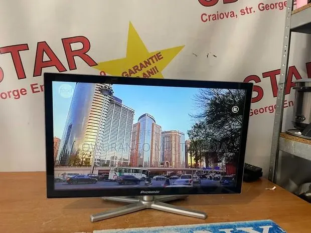 Prosonic Led-2457t2c 24" Hd Led T2 TV - With Original Remote · Photo 1