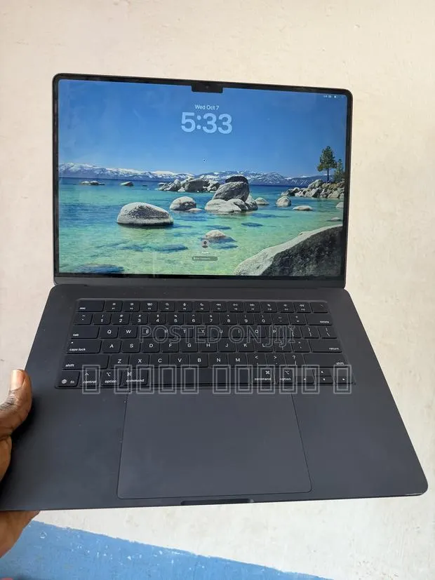 New Laptop Apple MacBook Air 2025 M4 24GB Apple M4 SSD 512GB · Photo 1