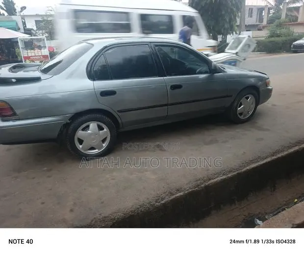 Toyota Corolla 1993 Gray · Photo 1
