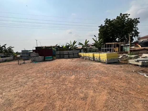 Roadside Land for Sale · Photo 1