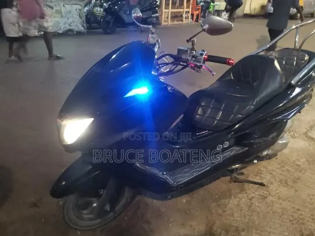 Yamaha Majesty 2010 Black · Photo 1