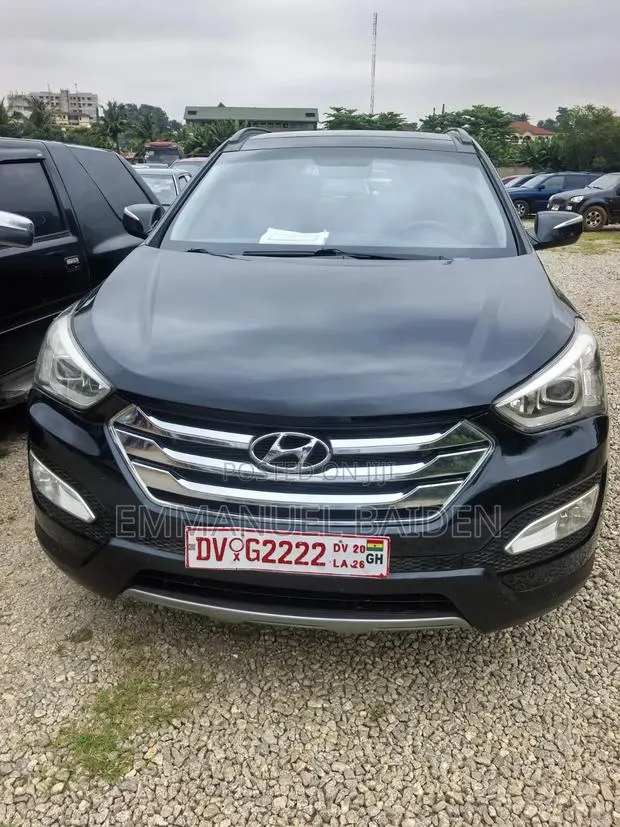 Hyundai Santa Fe 2016 Black · Photo 1