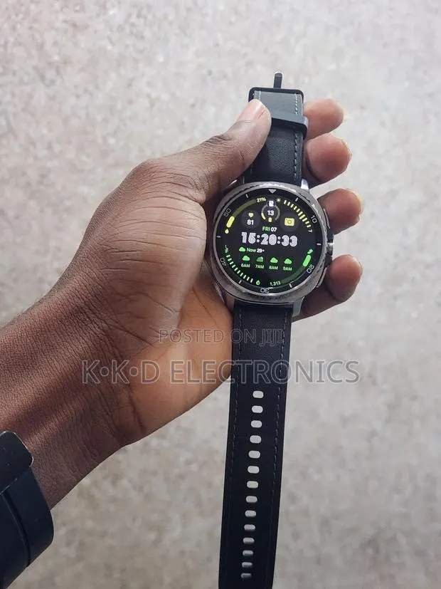 Watch 8 Classic 47mm · Photo 1