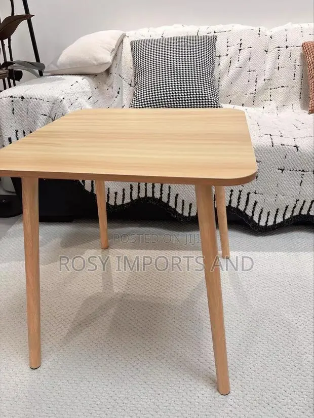 Coffee Table · Photo 1