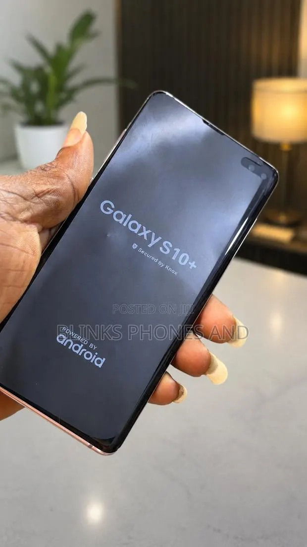 Samsung Galaxy S10 Plus 128 GB Orange · Photo 1