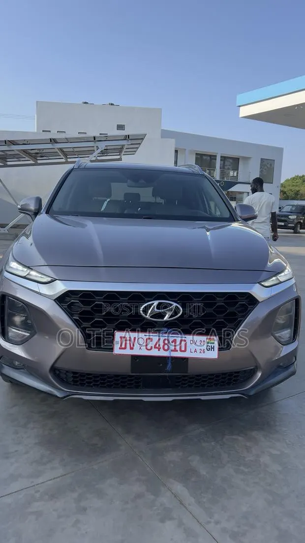 Hyundai Santa Fe Limited 2.0T AWD 2019 Silver · Photo 1