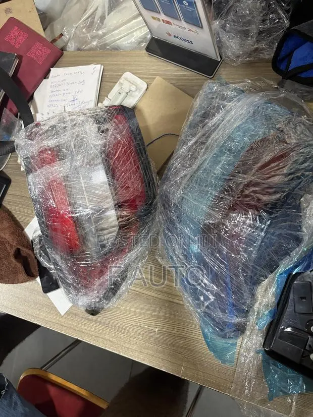 Honda Pilot 2023,2024,2025 Taillight Pair · Photo 1