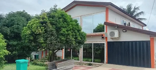 5bdrm Duplex in Ablekuma Ga Odumase, Pentecost for rent · Photo 1