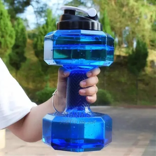Dumbbell Water Bottle · Photo 1