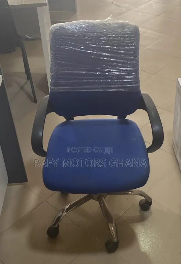 Blue Office Adjustable Chair · Photo 1