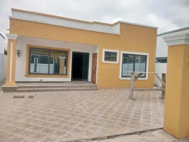 3bdrm House in Hfc Estate, Spintex for sale · Photo 1