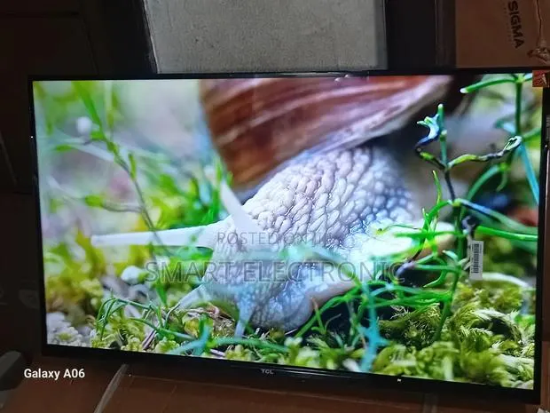 TCL 32-Inch Smart Tv – Built for Streaming Gaming · Photo 1