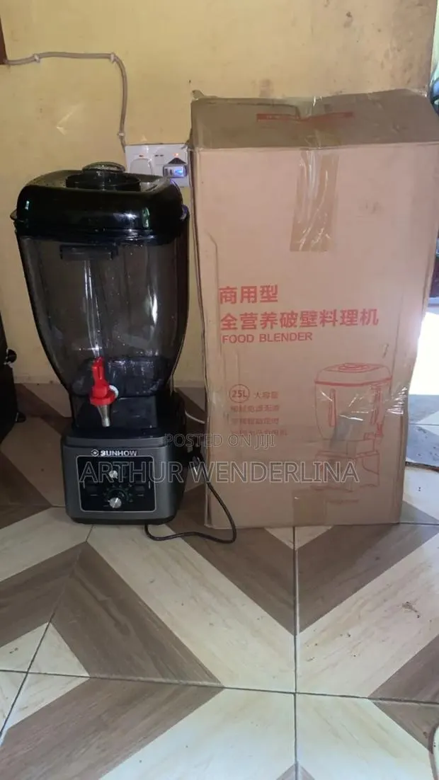 25liters Commercial Blender · Photo 1
