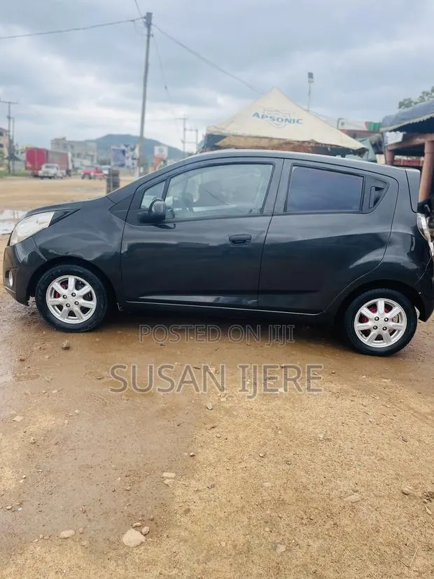 Chevrolet Spark 2010 Black · Photo 1