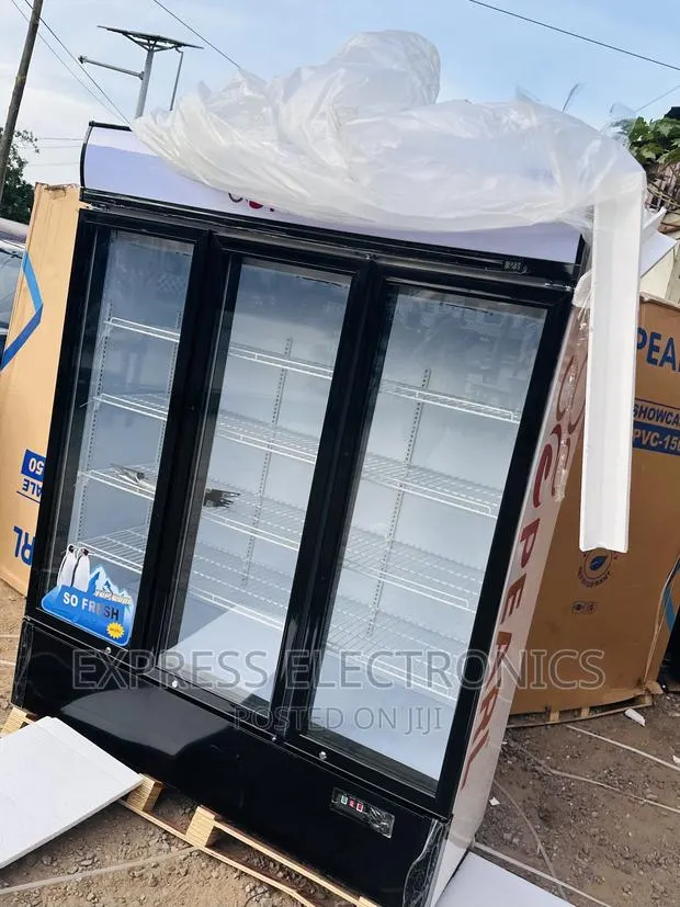 Beautiful New Three Doors Pearl PVC -150 Display Fridge · Photo 1